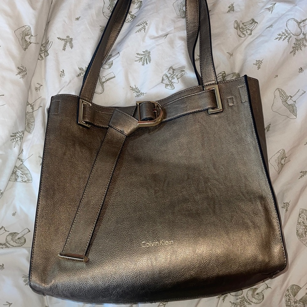 Large Calvin Klein tote, gold/rose gold color